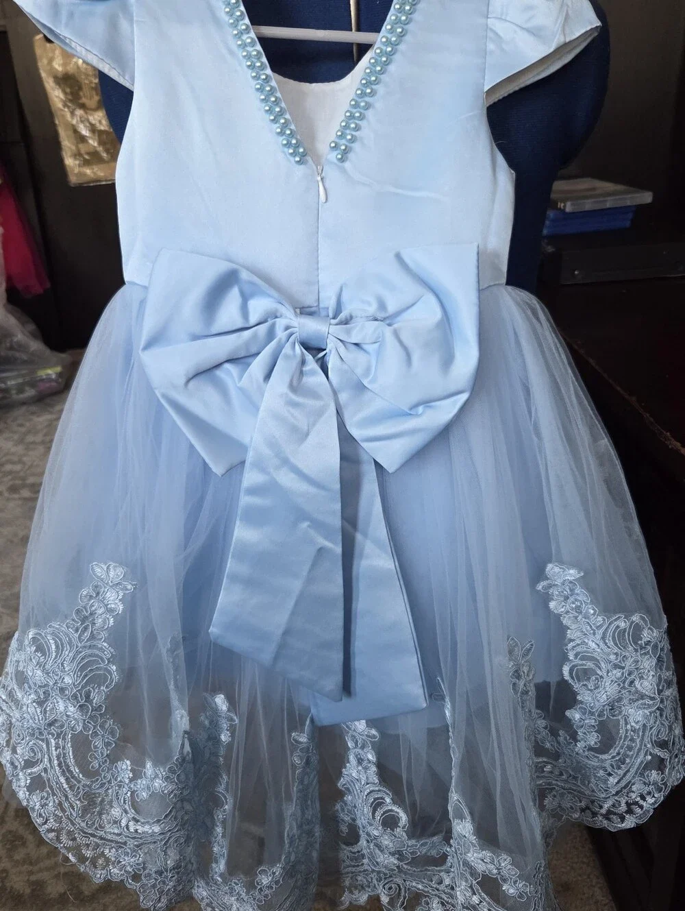 Elegant Light Blue Girls' Party Dress with Pearl Neckline